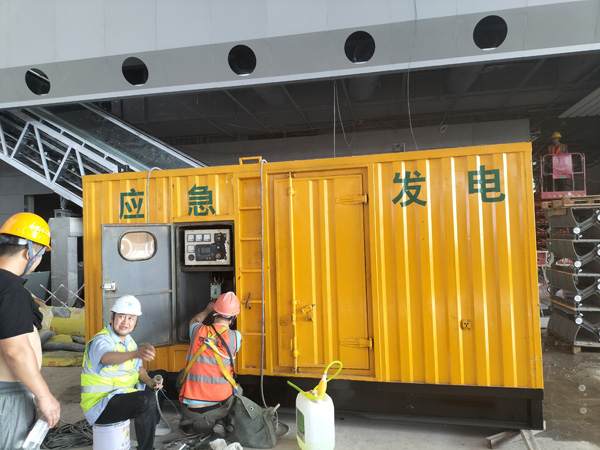 印江怎样判断空气滤清器是否需要更换？